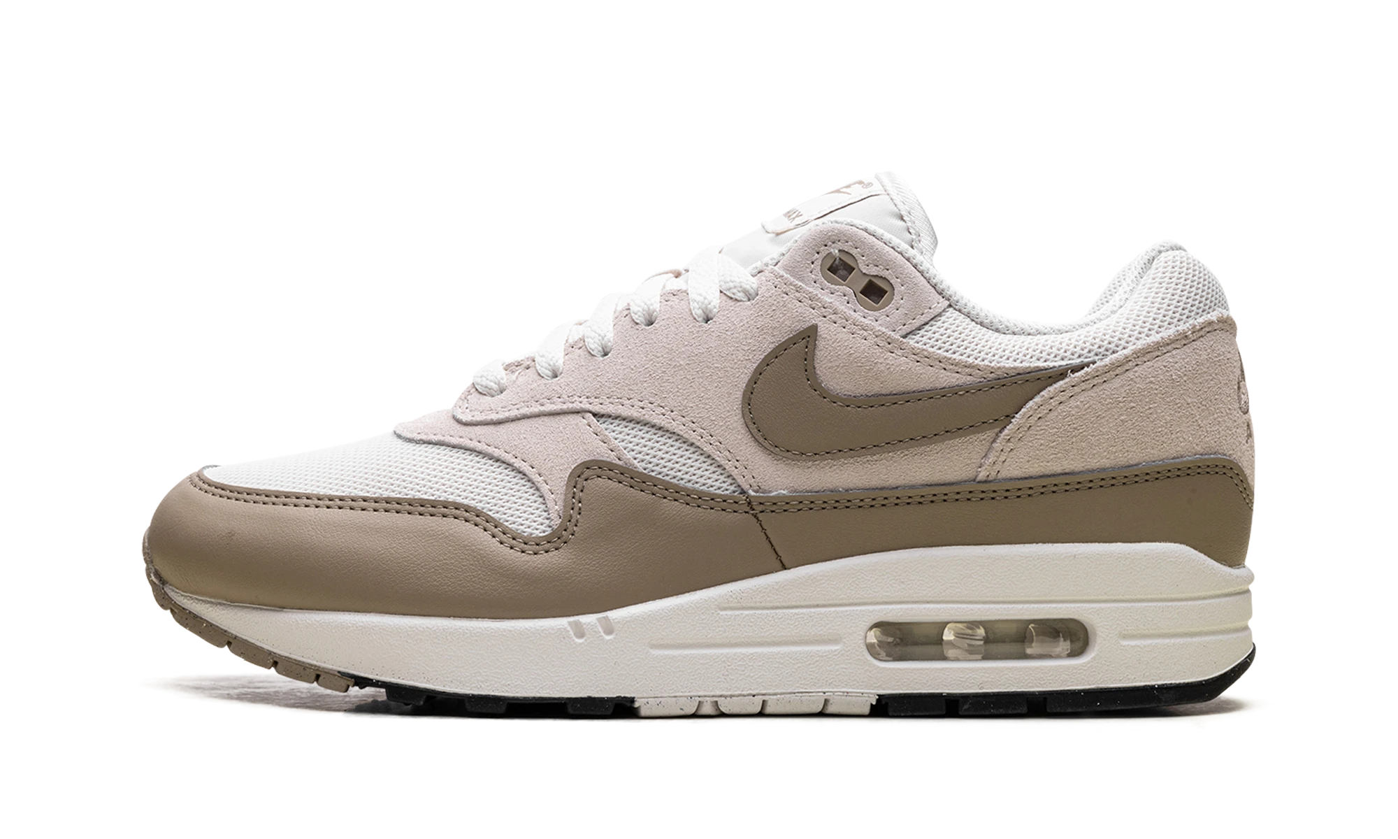 Détail du côté intérieur de la basket Nike Air Max 1 Essential Phantom Khaki noir, beige et marron.