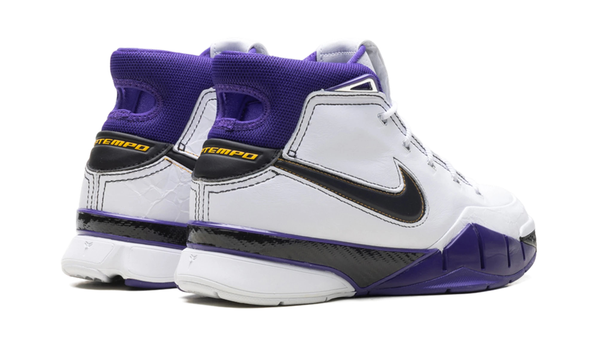 Vue arrière des talons de la Nike Kobe 1 Protro 81 Pt Game.