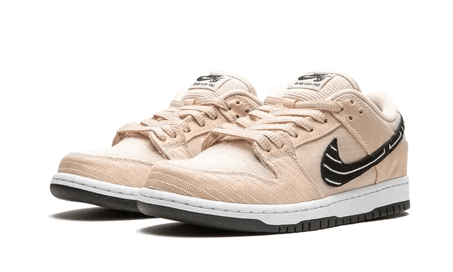 SB Dunk Low Albino & Preto