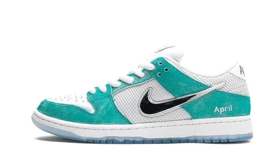 SB Dunk Low April Skateboards - MNR Sneakers