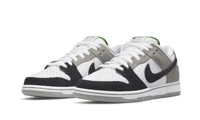 SB Dunk Low Chlorophyll - MNR Sneakers