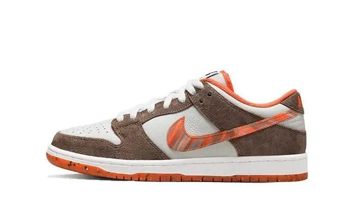 SB Dunk Low Crushed D.C. - MNR Sneakers