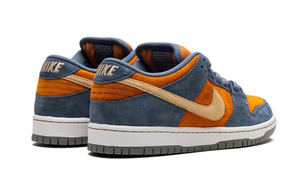 SB Dunk Low Light Carbon Monarch - MNR Sneakers