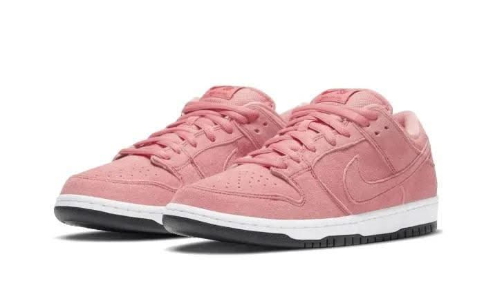 SB Dunk Low Pink Pig - MNR Sneakers