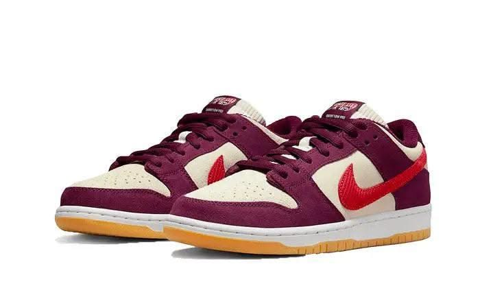 SB Dunk Low Skate Like A Girl Bordeaux - MNR Sneakers