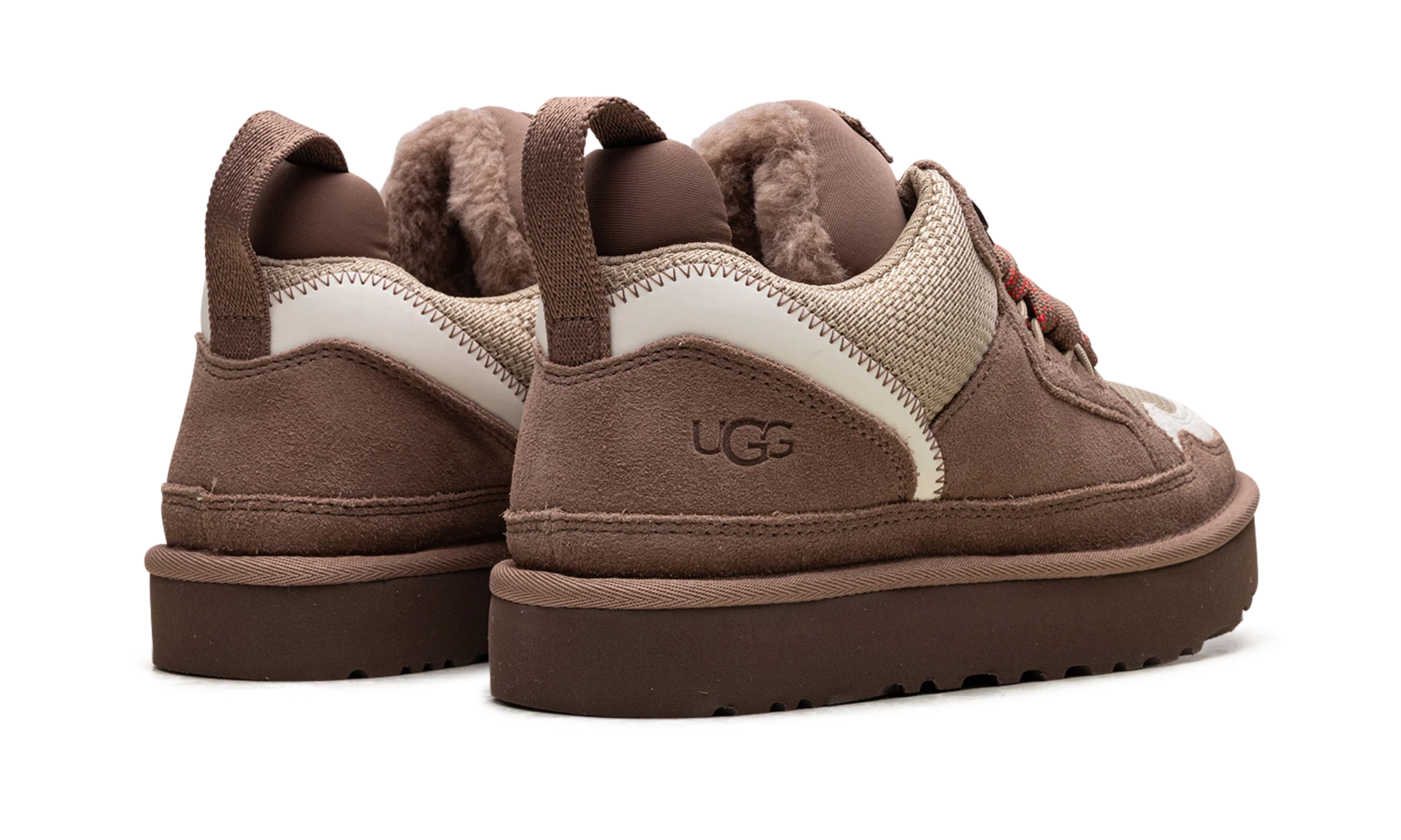 Vue arrière des talons de la UGG Lowmel Rocky Oak.