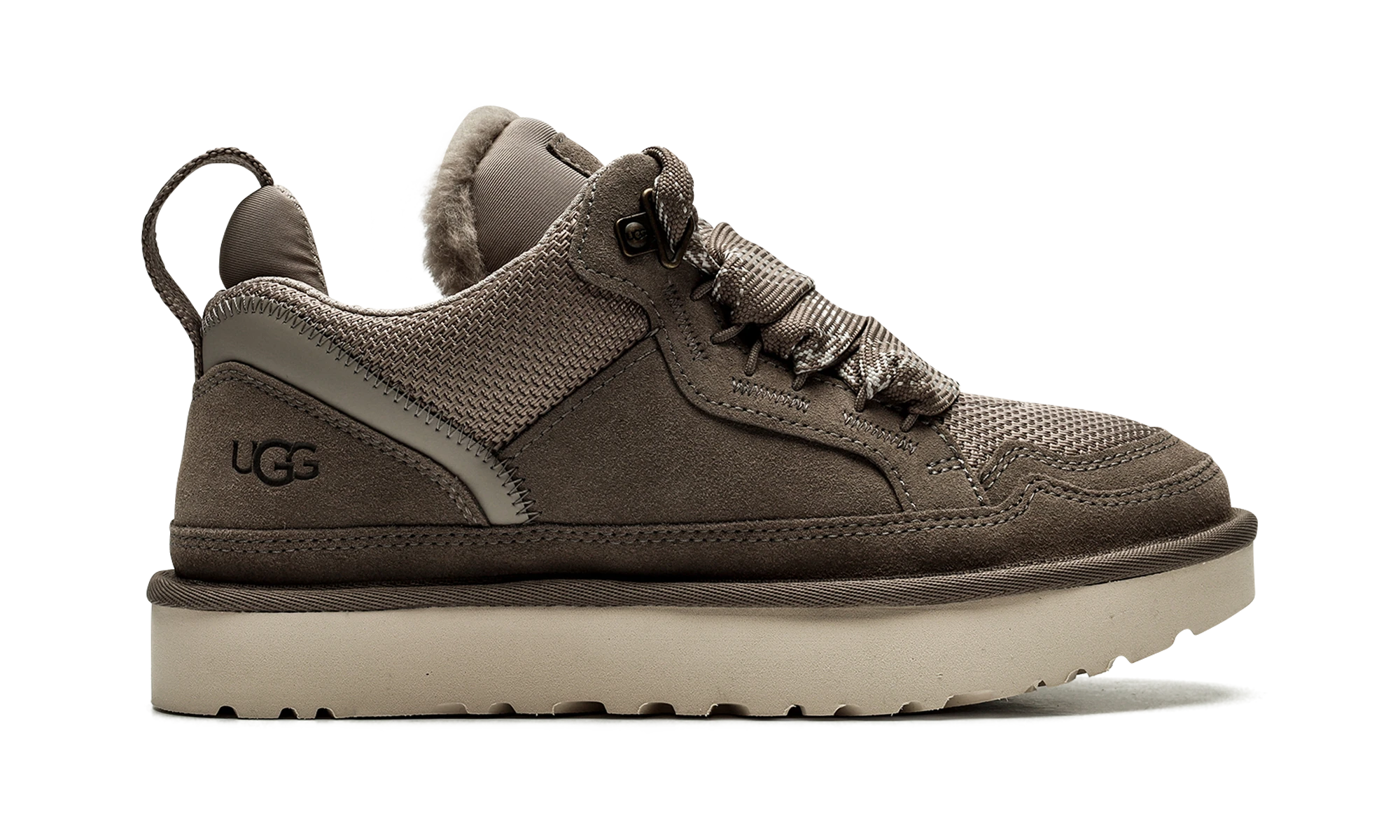 Basket UGG Lowmel Smoke Plume en cuir, disponible en France, Suisse, Belgique et Luxembourg — vue de profil extérieur.