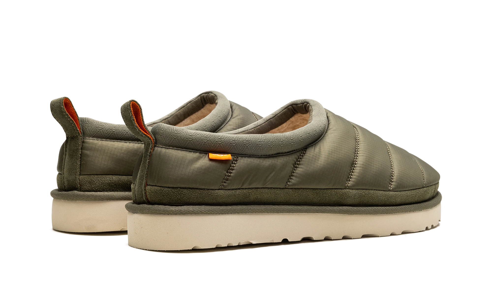 Vue arrière des talons de la UGG Tasman LTA Slipper Burnt Olive.