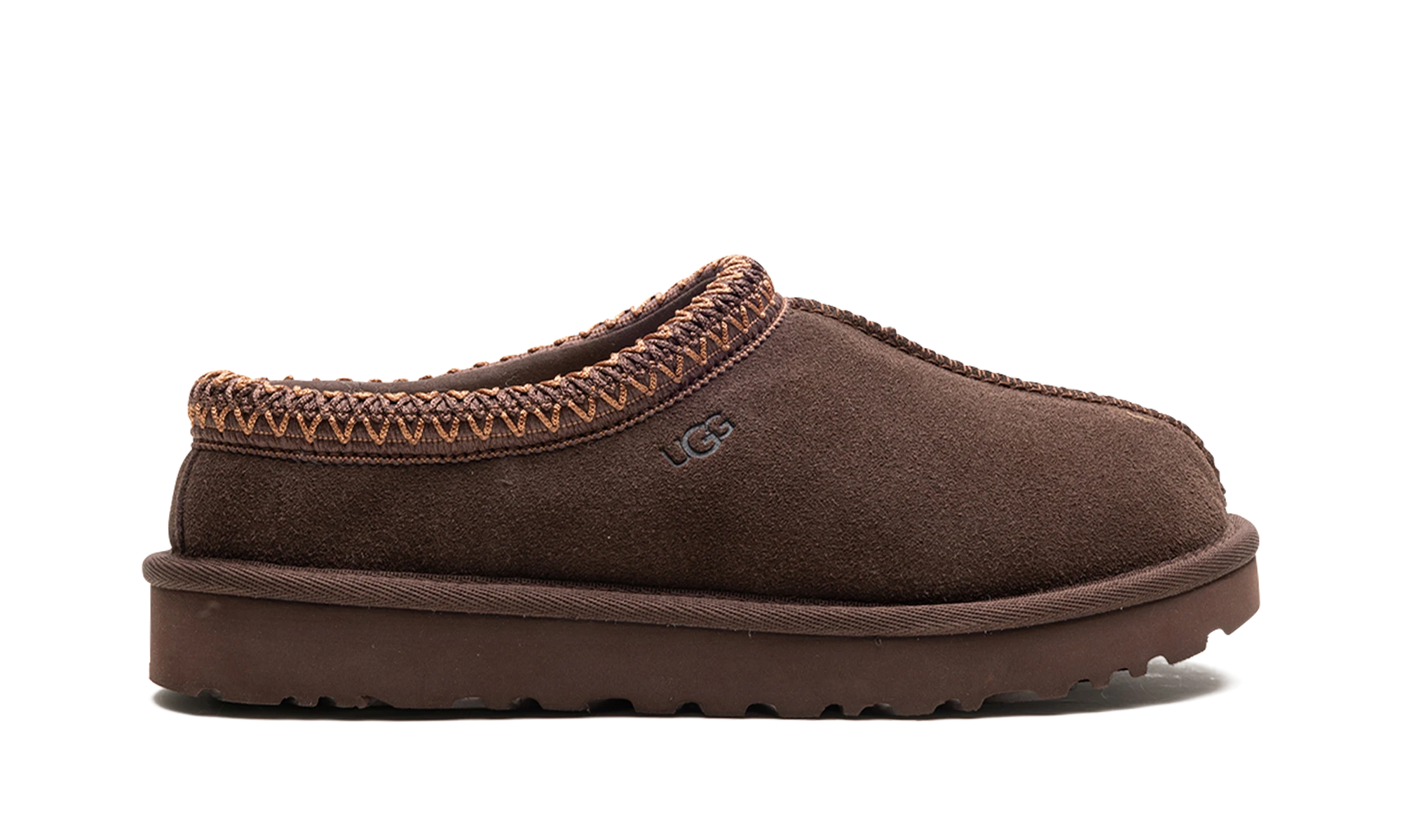 Pantoufle UGG Tasman Slipper Burnt Cedar en daim, disponible en France, Suisse, Belgique et Luxembourg — vue de profil extérieur.