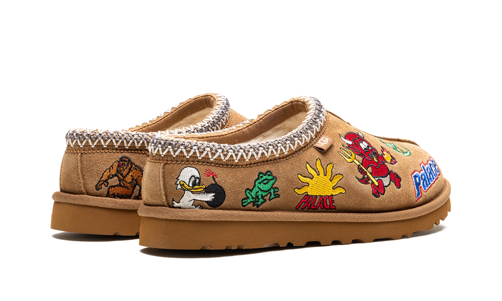 Vue arrière des talons de la UGG Tasman Slipper Palace Chestnut.
