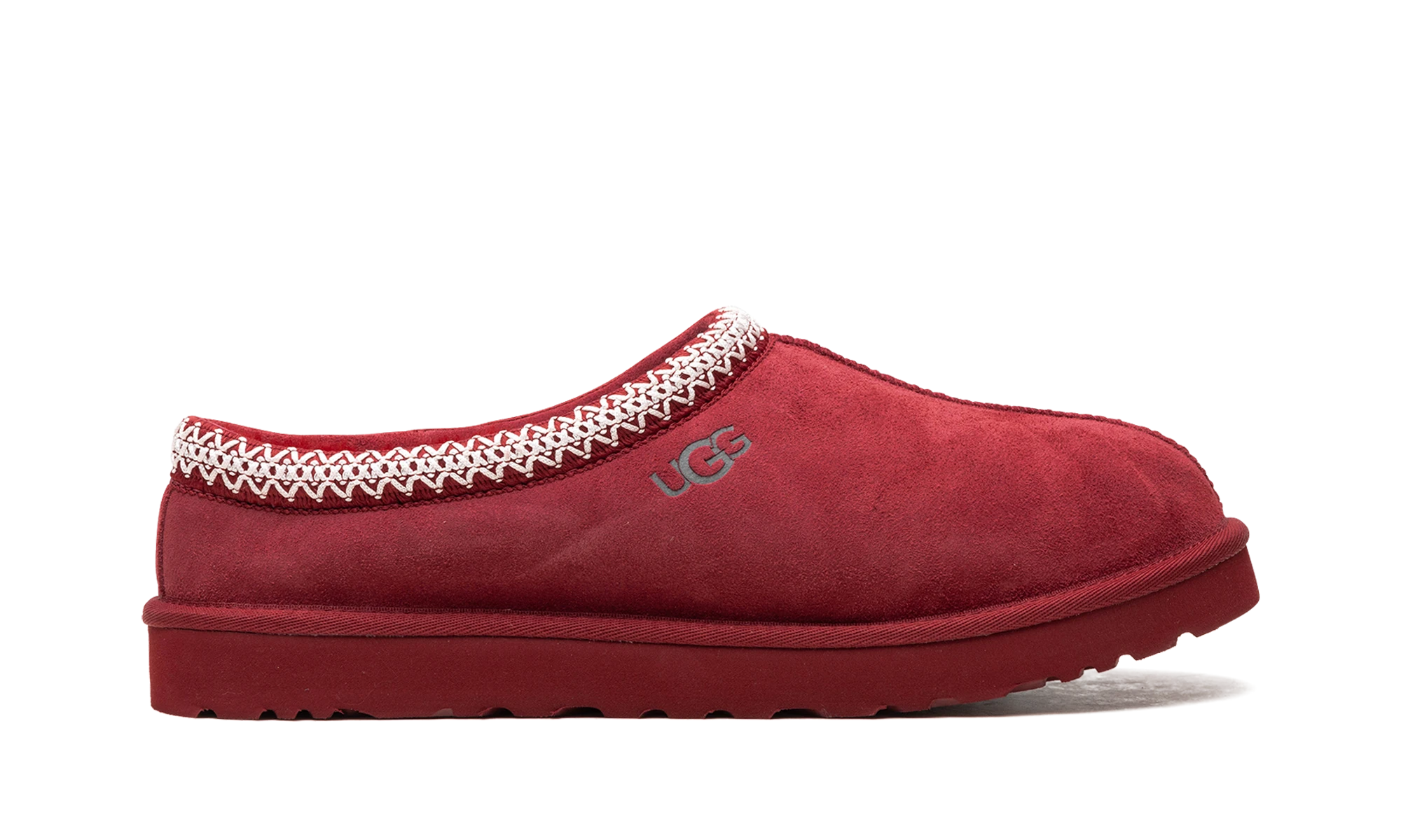 Pantoufle UGG Tasman Slipper Red Wine en daim rouge, disponible en France, Suisse, Belgique et Luxembourg — vue de profil extérieur.