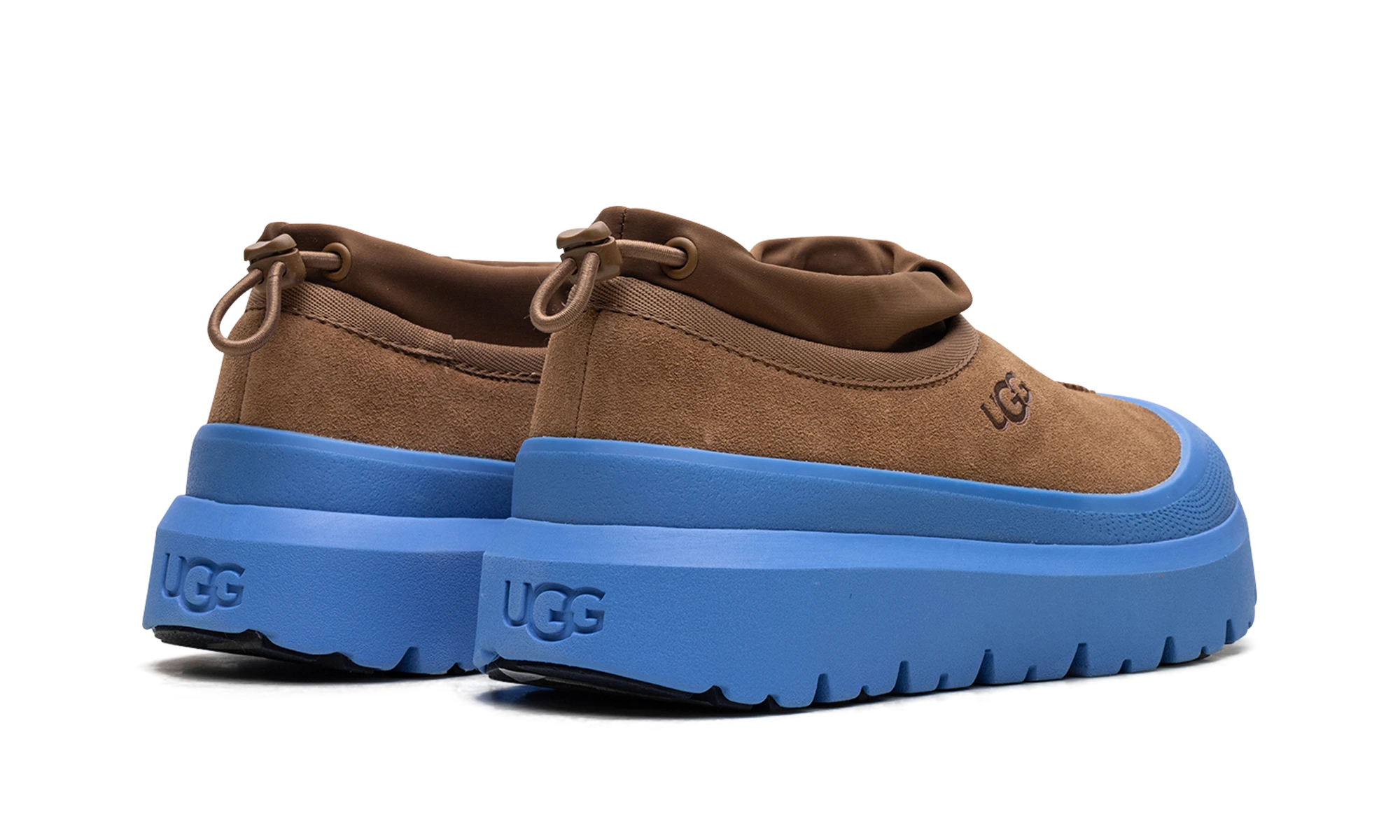 Vue arrière des talons de la UGG Tasman Weather Hybrid Slipper Chestnut Big Sky.