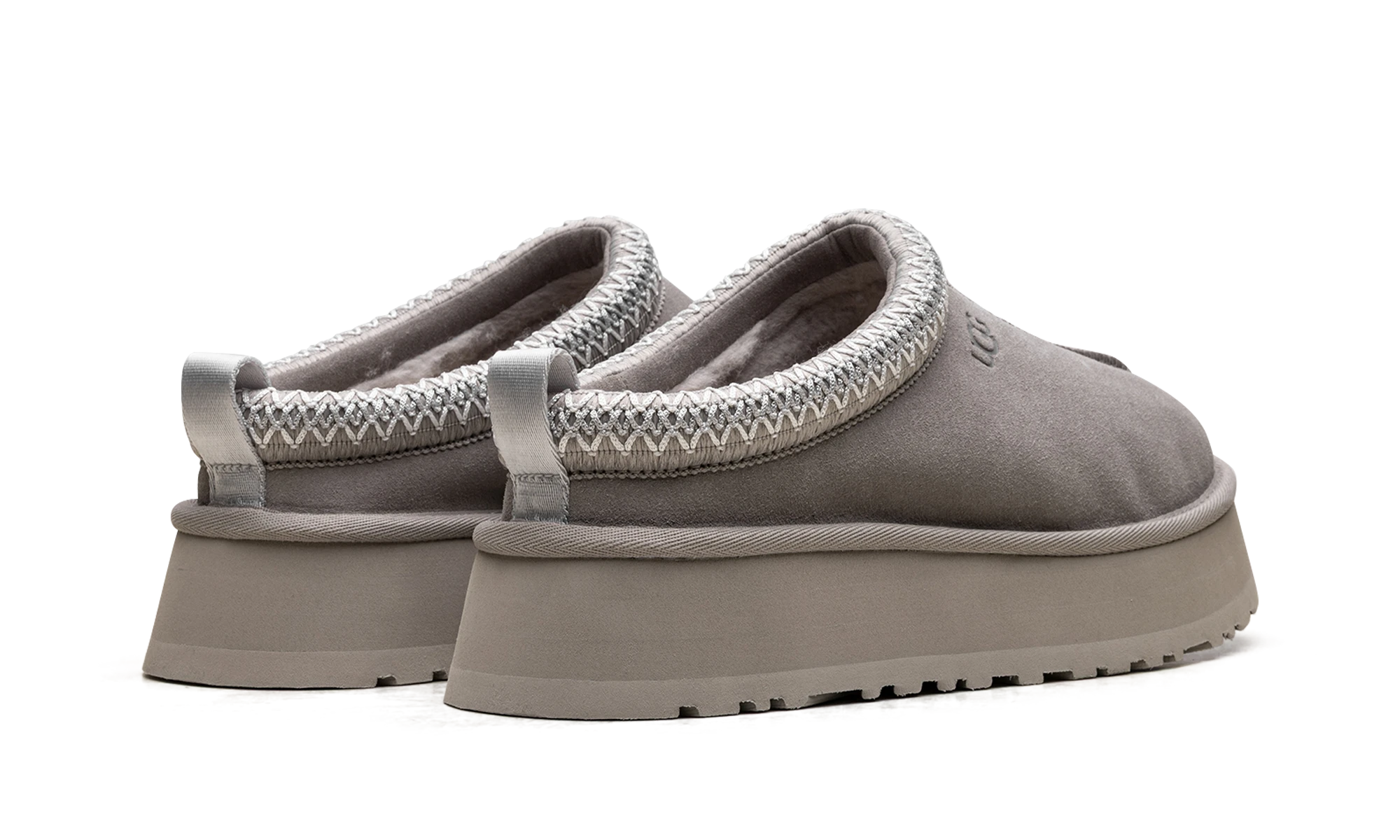 Vue arrière des talons de la UGG Tazz Slipper Pumice.