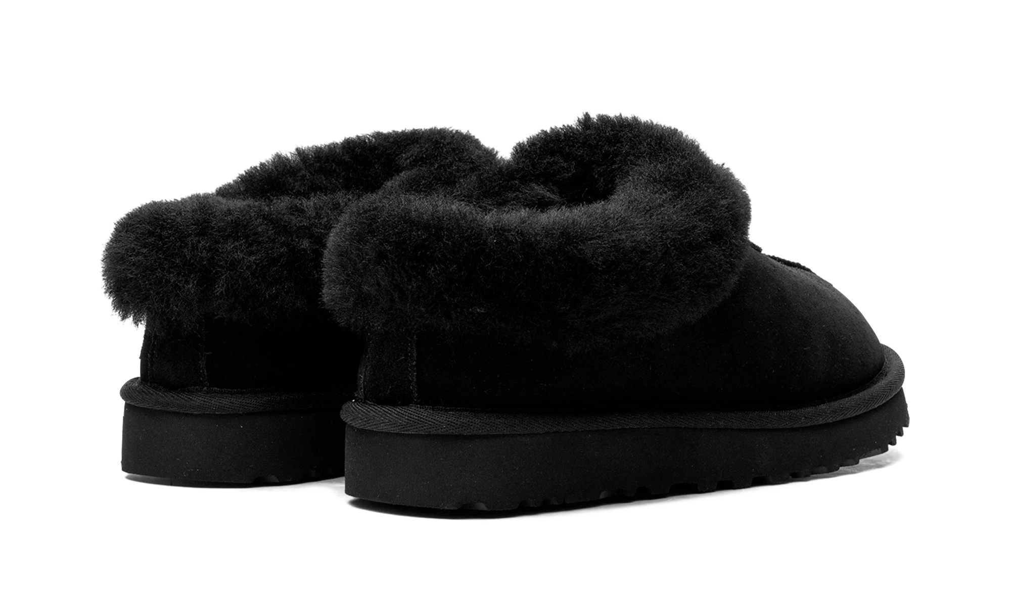 Vue arrière des talons de la UGG Tazzette Slipper Black.