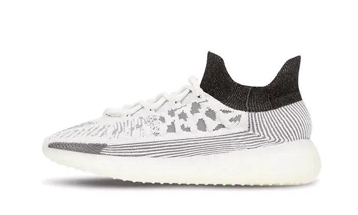 Yeezy 350 V2 CMPCT Panda